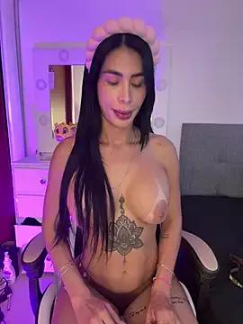 Dj_scarlettmorreti from StripChat is Freechat