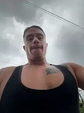 DominickVegas — Make me hot In the mall