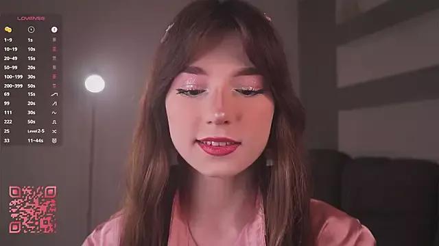 DreamyDaisy from StripChat is Freechat