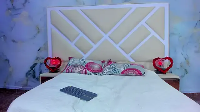 Dual-Desire — naked+suck cock