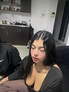 Try our girls live displays and explore the company of endless strippers, with beautiful physiques, vibrating toys and more.