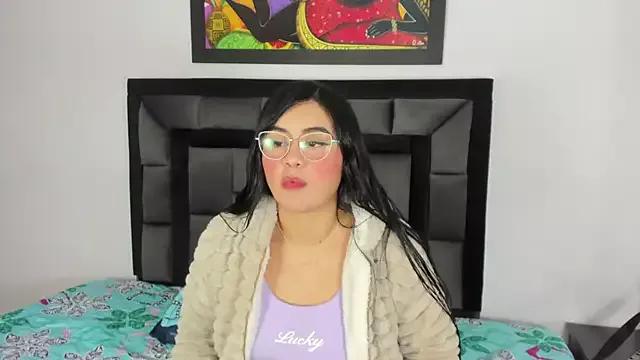 Dulce_amg from StripChat is Freechat