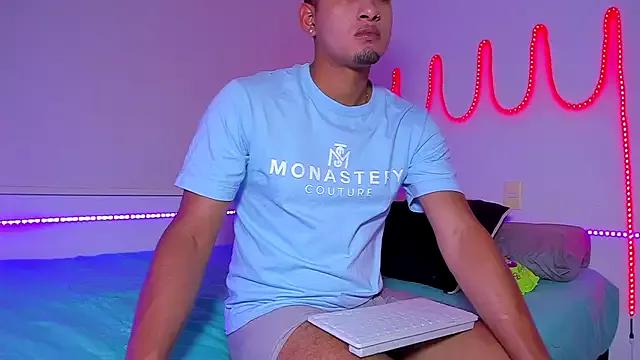 Dulce_TentacionLatina from StripChat is Freechat