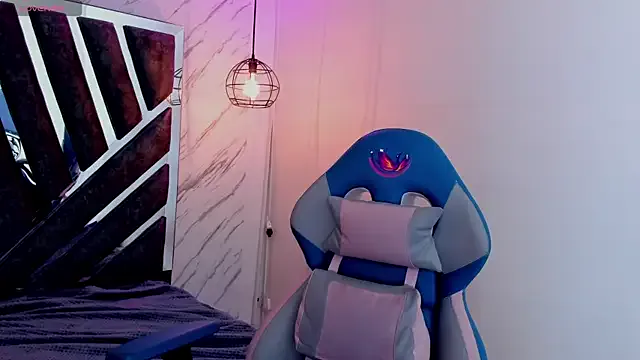 Dulcinea77_ — Let me tease you with a sensual striptea