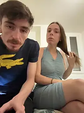 DuoDesir1 — Madame retire la robe 