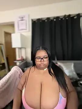 EbonyGoddessKira from StripChat is Freechat