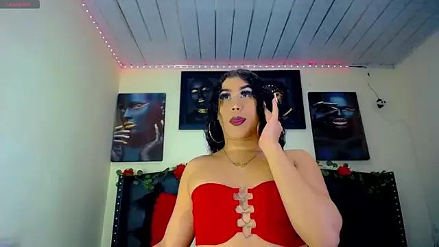 Eemily_- from StripChat is Freechat