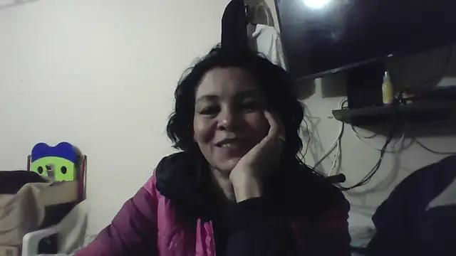 electra-mommy from StripChat