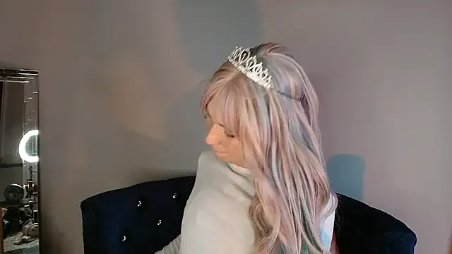 Electra_Gosselin — suck finger