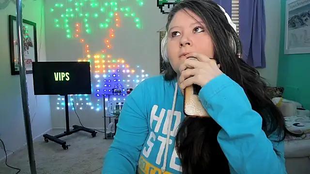 electrifiedlove from StripChat