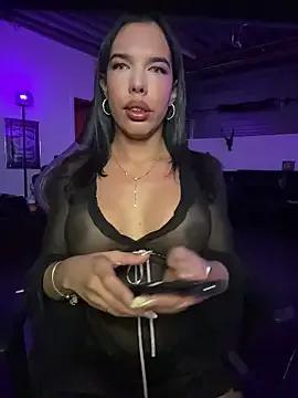 ElizaQueen777 from StripChat is Freechat