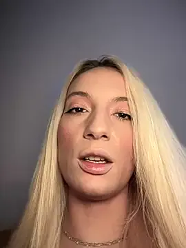 Avatar of Ella_Charm