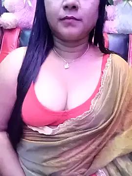 ella_mariya from StripChat is Freechat