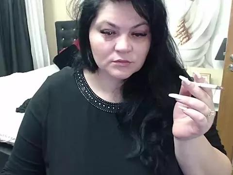 EllaJanne from StripChat