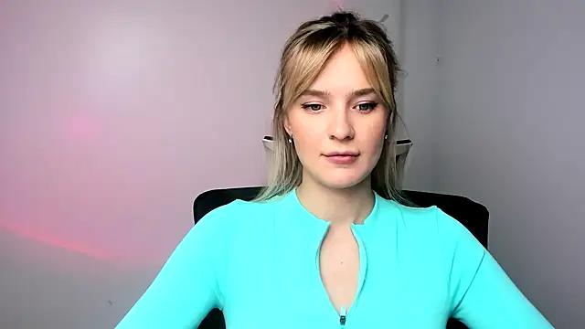 Ellamiss_mi from StripChat