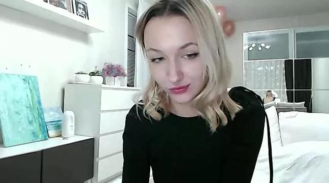 EllenJames from StripChat