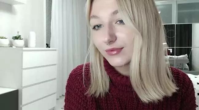 EllenJames from StripChat