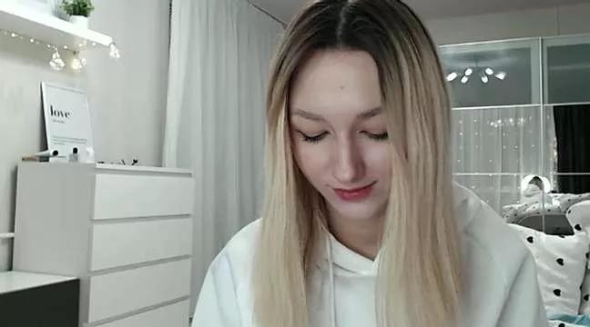 EllenJames from StripChat