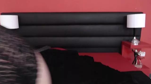 ellie_shelbygh from StripChat