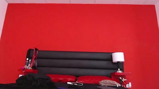 ellie_shelbygh from StripChat