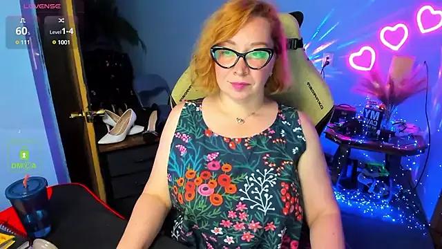 EllieFantastique from StripChat