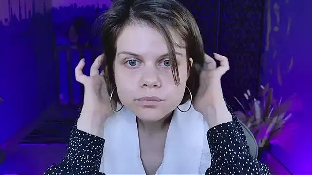 Try our girls live displays and explore the company of endless strippers, with beautiful physiques, vibrating toys and more.