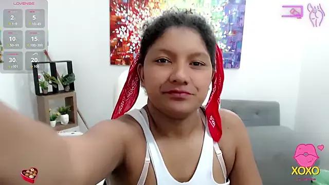 Try our girls live displays and explore the company of endless strippers, with beautiful physiques, vibrating toys and more.