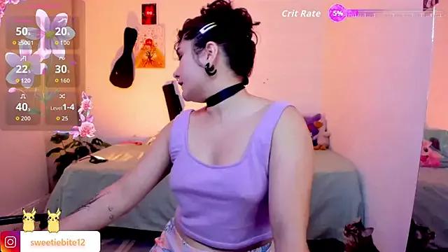 elylovegood from StripChat is Freechat