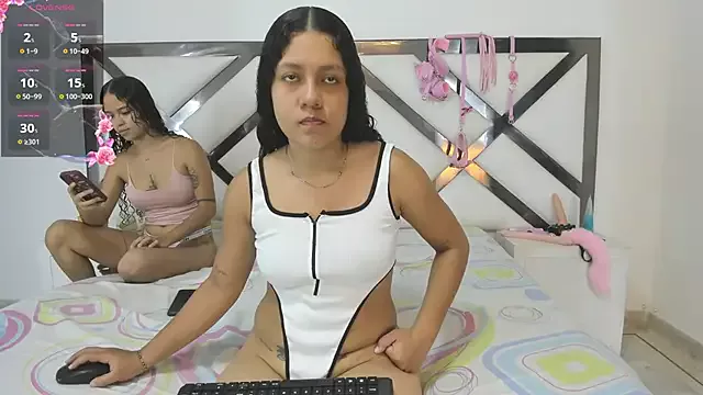 emaandemely from StripChat
