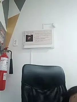 Emi_Rosee — blow job x10min