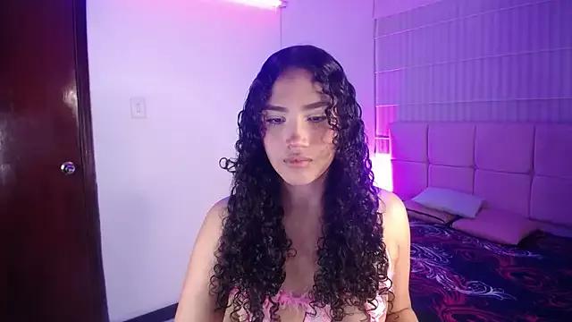 emiily_smith1 from StripChat is Freechat