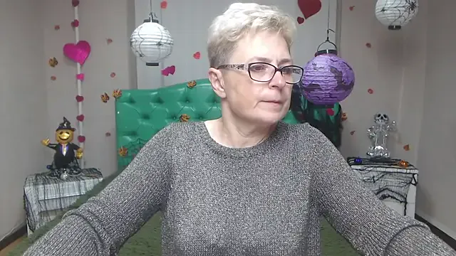 EmiliaGree — make me moan, keep control,