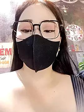 Try our girls live displays and explore the company of endless strippers, with beautiful physiques, vibrating toys and more.