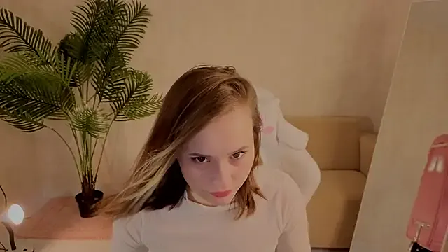 Emily_Bridget — ALL NAKED FOR 5 MIN 