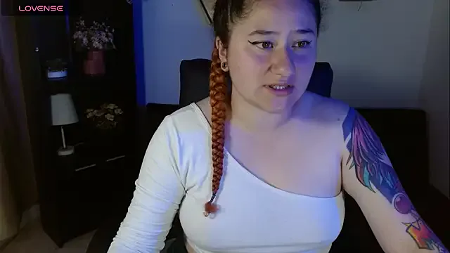 Emily_brw — Freechat on StripChat