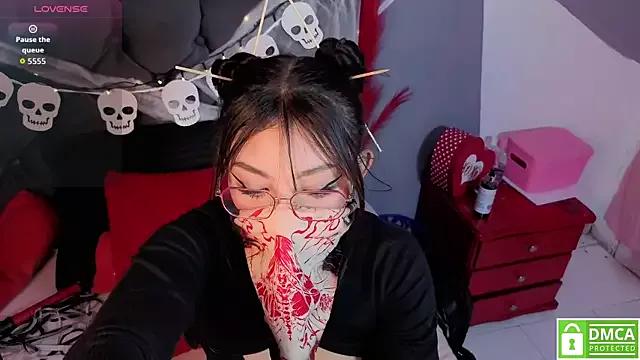 Emily_Caprile from StripChat is Freechat