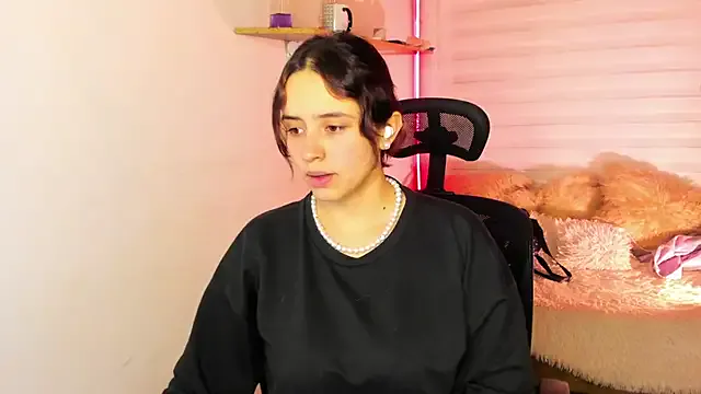 Emily_Lindey — Freechat on StripChat