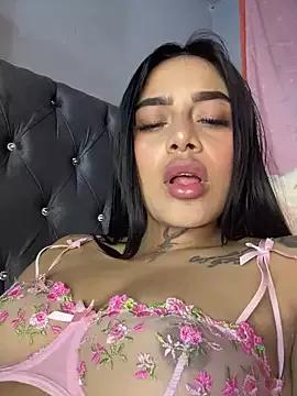 Try our girls live displays and explore the company of endless strippers, with beautiful physiques, vibrating toys and more.