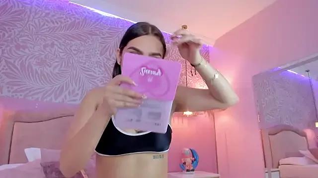 Try our girls live displays and explore the company of endless strippers, with beautiful physiques, vibrating toys and more.