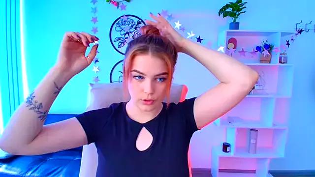 EmilyEwanss from StripChat is Freechat