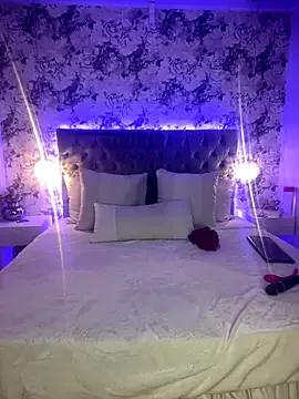 EmilyHarriis from StripChat is Freechat