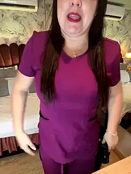 EmilyHarriis from StripChat is Freechat