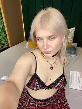 Try our girls live displays and explore the company of endless strippers, with beautiful physiques, vibrating toys and more.