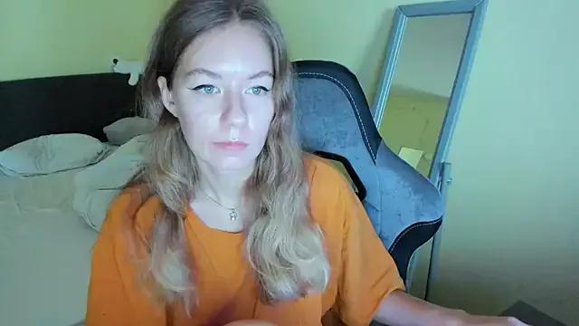 Try our girls live displays and explore the company of endless strippers, with beautiful physiques, vibrating toys and more.