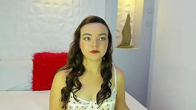 EmilyRouss_ from StripChat is Freechat
