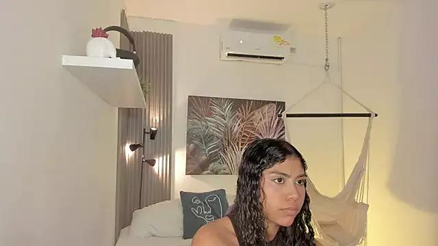 emma_alice_ from StripChat