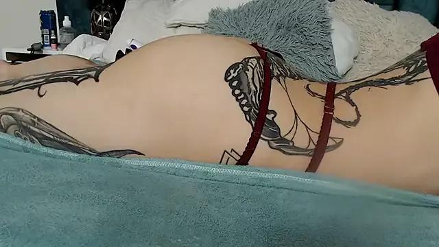 Emma_Foxi from StripChat is Freechat