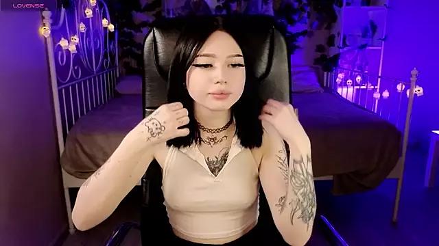 Try our girls live displays and explore the company of endless strippers, with beautiful physiques, vibrating toys and more.