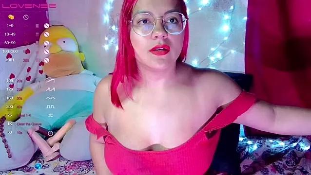 Try our girls live displays and explore the company of endless strippers, with beautiful physiques, vibrating toys and more.