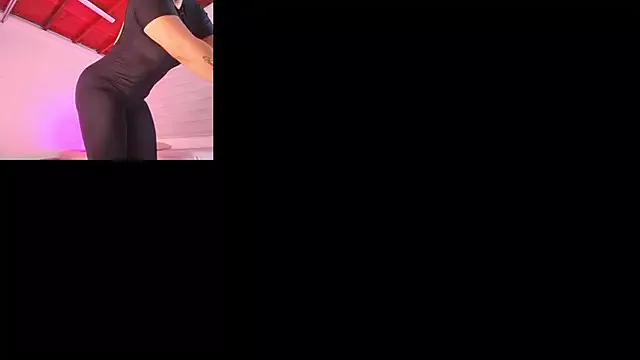 Try our girls live displays and explore the company of endless strippers, with beautiful physiques, vibrating toys and more.